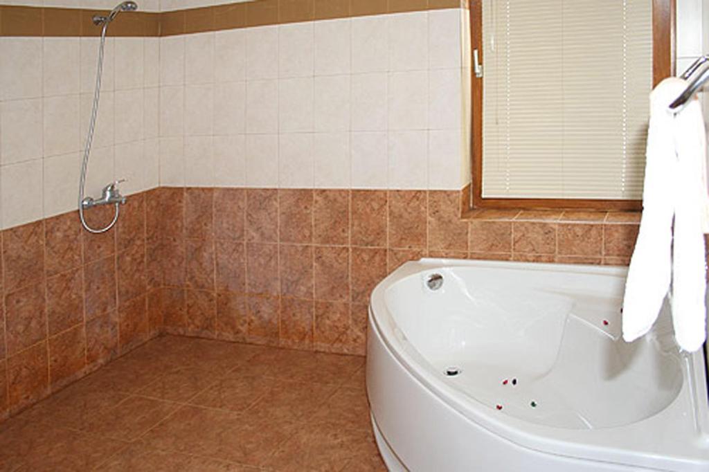 Hotel Rade 2 Vratsa Oda fotoğraf
